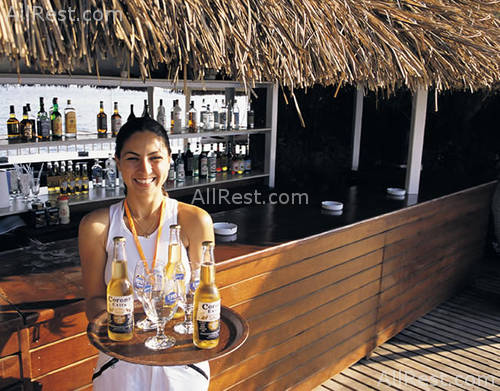 Hillside Beach Club 22